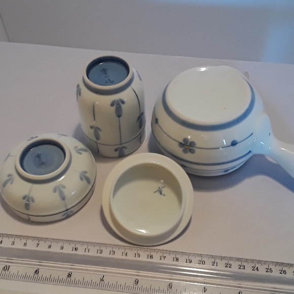 Asian Teapot with cup and saucer - Picture 4 of 6